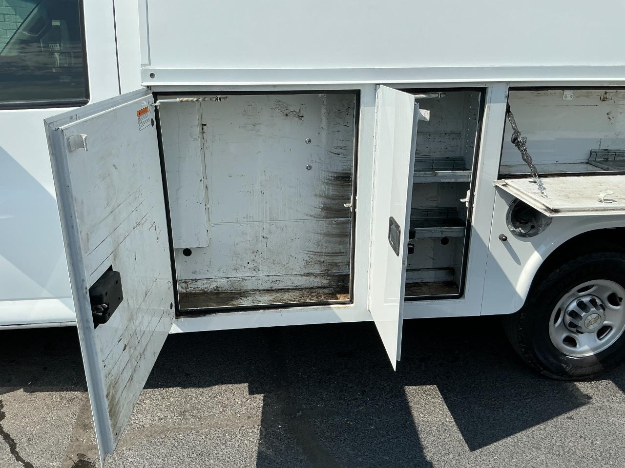 Chevrolet Express Commercial Cutaway 3500 Van 139" 2021