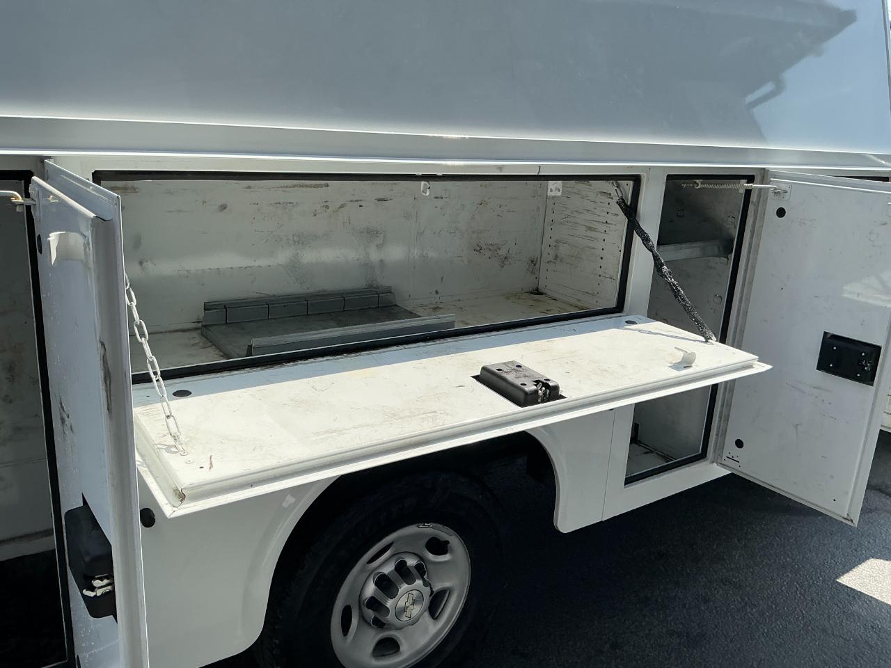 Chevrolet Express Commercial Cutaway 3500 Van 139" 2021