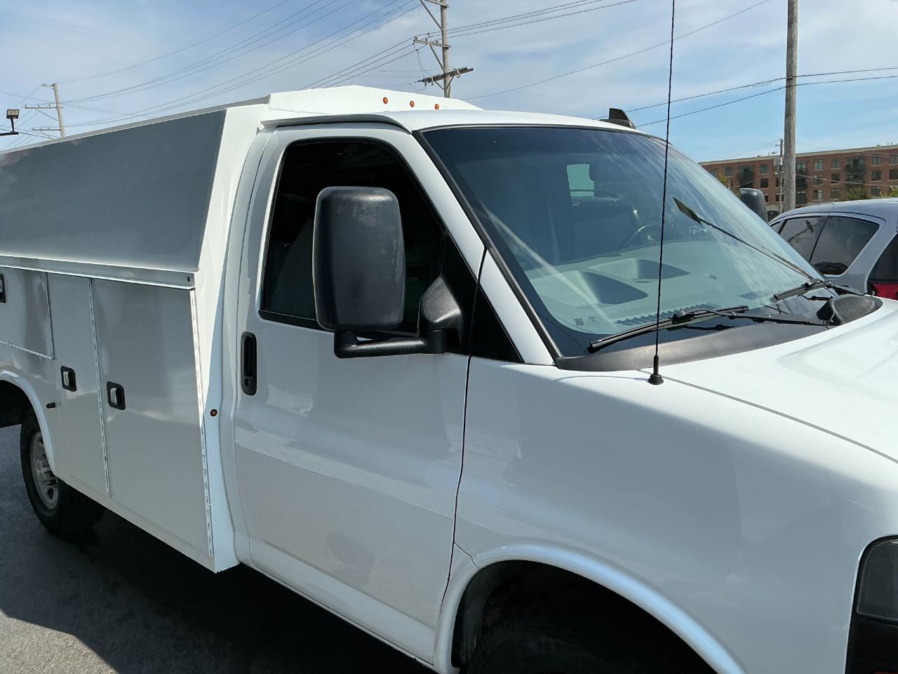 Chevrolet Express Commercial Cutaway 3500 Van 139" 2021