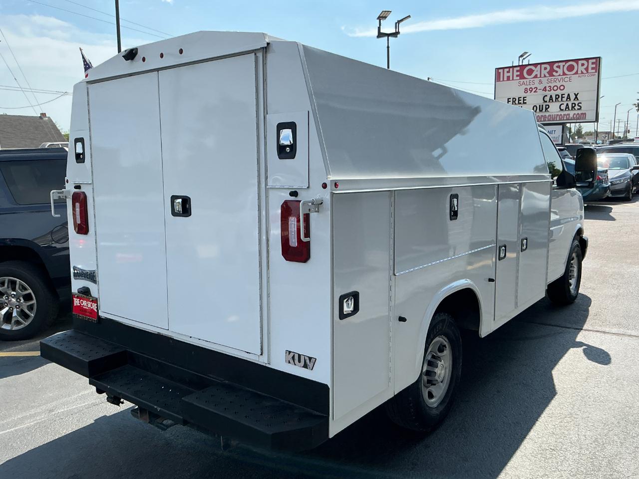 Chevrolet Express Commercial Cutaway 3500 Van 139" 2021