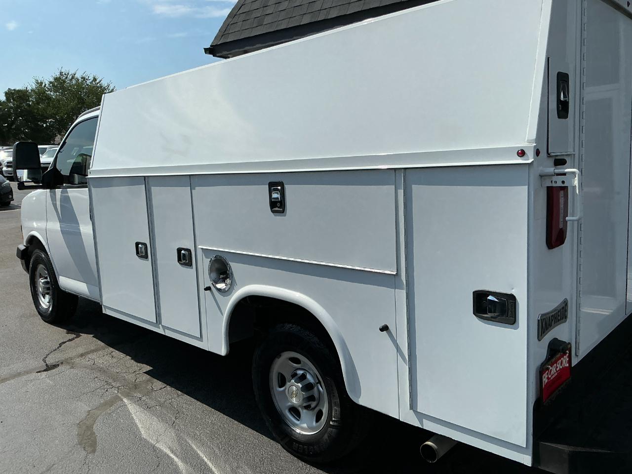 Chevrolet Express Commercial Cutaway 3500 Van 139" 2021