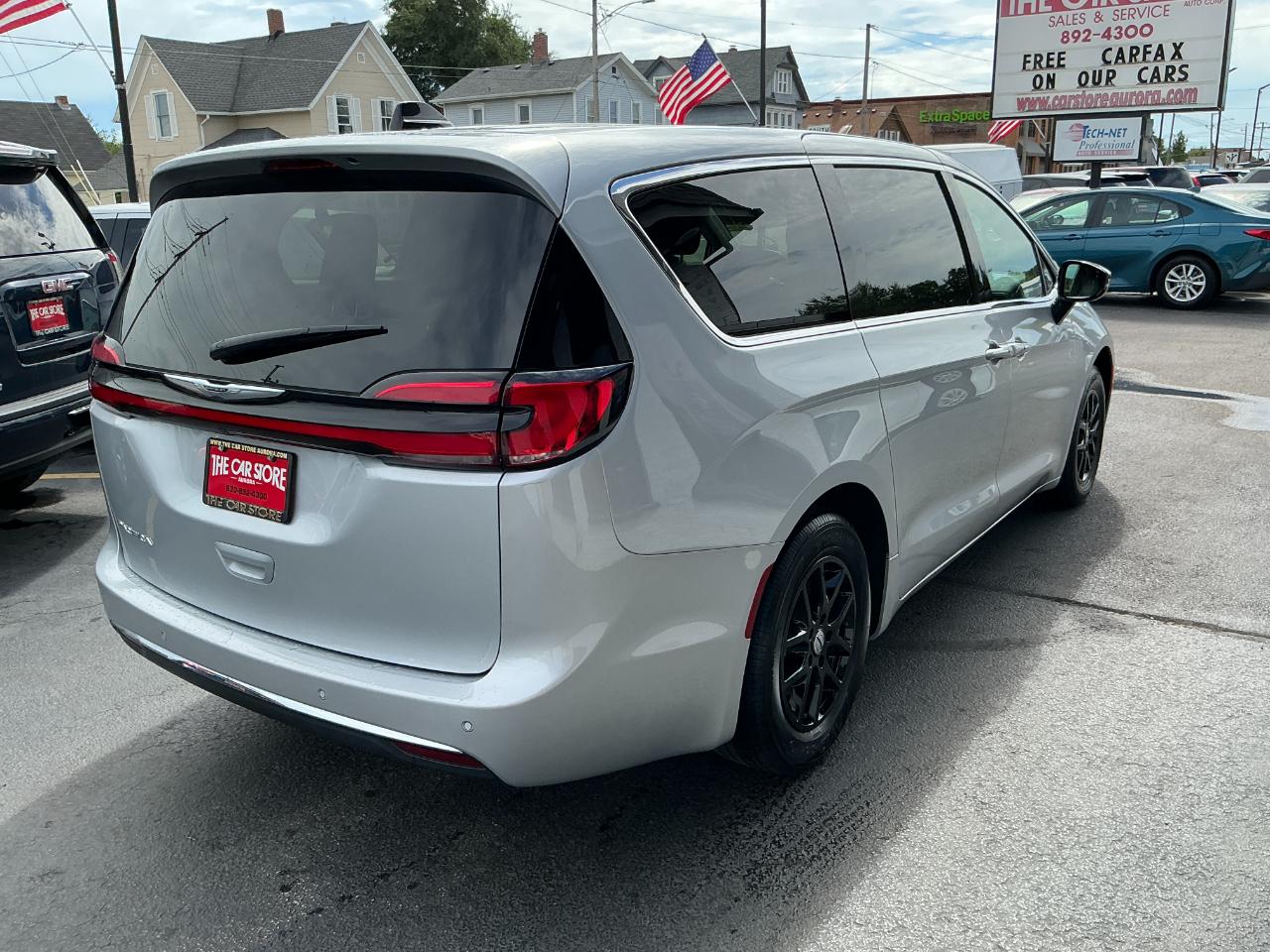 Chrysler Pacifica Touring L FWD 2024