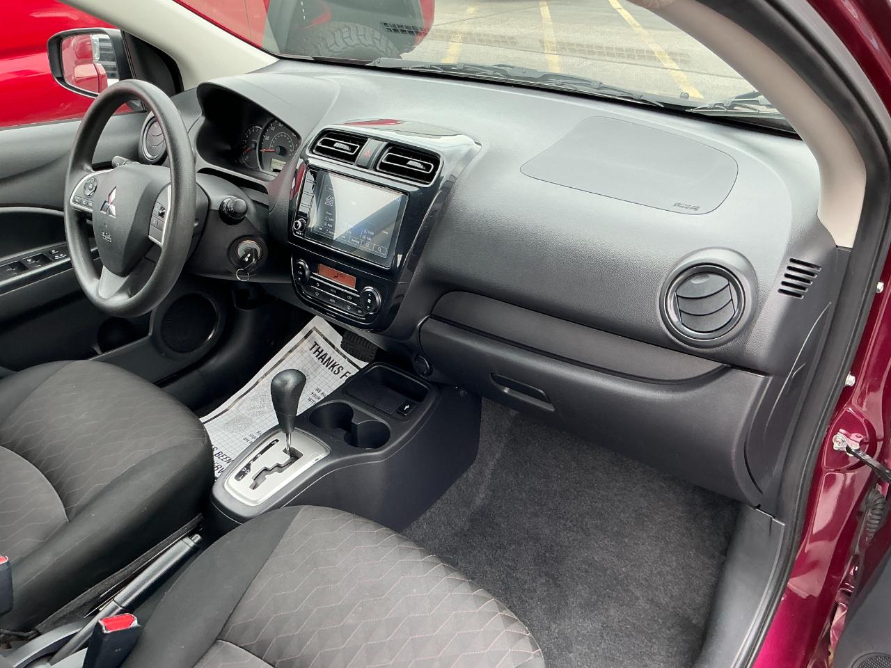 Mitsubishi Mirage ES CVT 2024