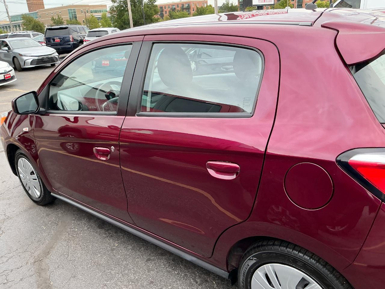 Mitsubishi Mirage ES CVT 2024
