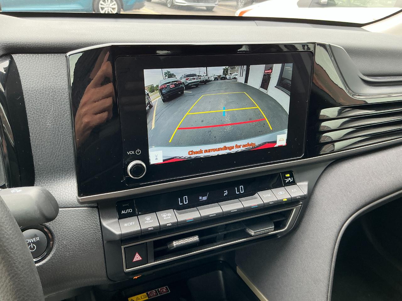 Toyota Camry LE Auto (Natl) 2026