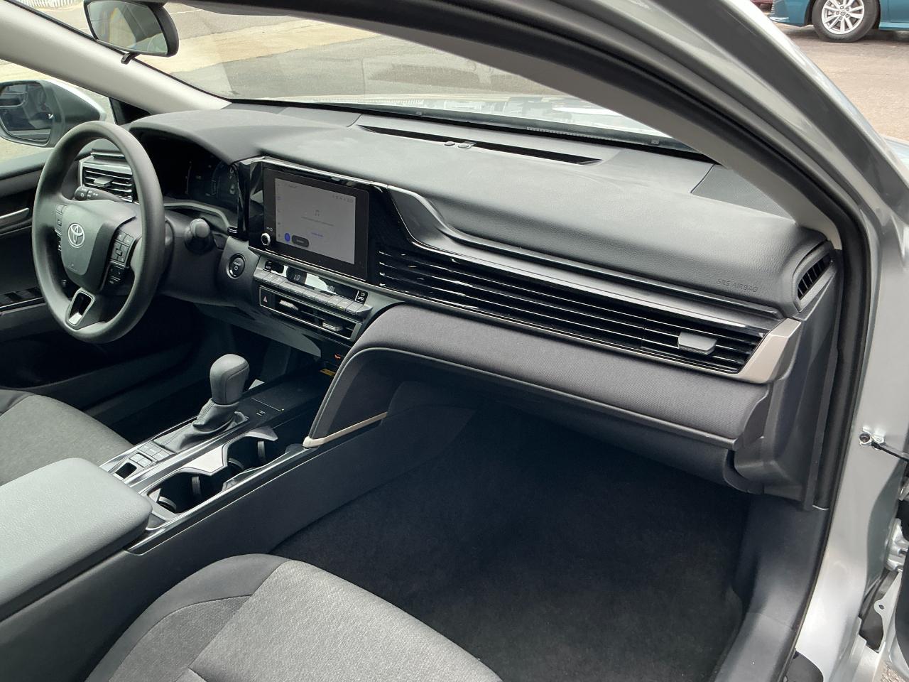 Toyota Camry LE Auto (Natl) 2026
