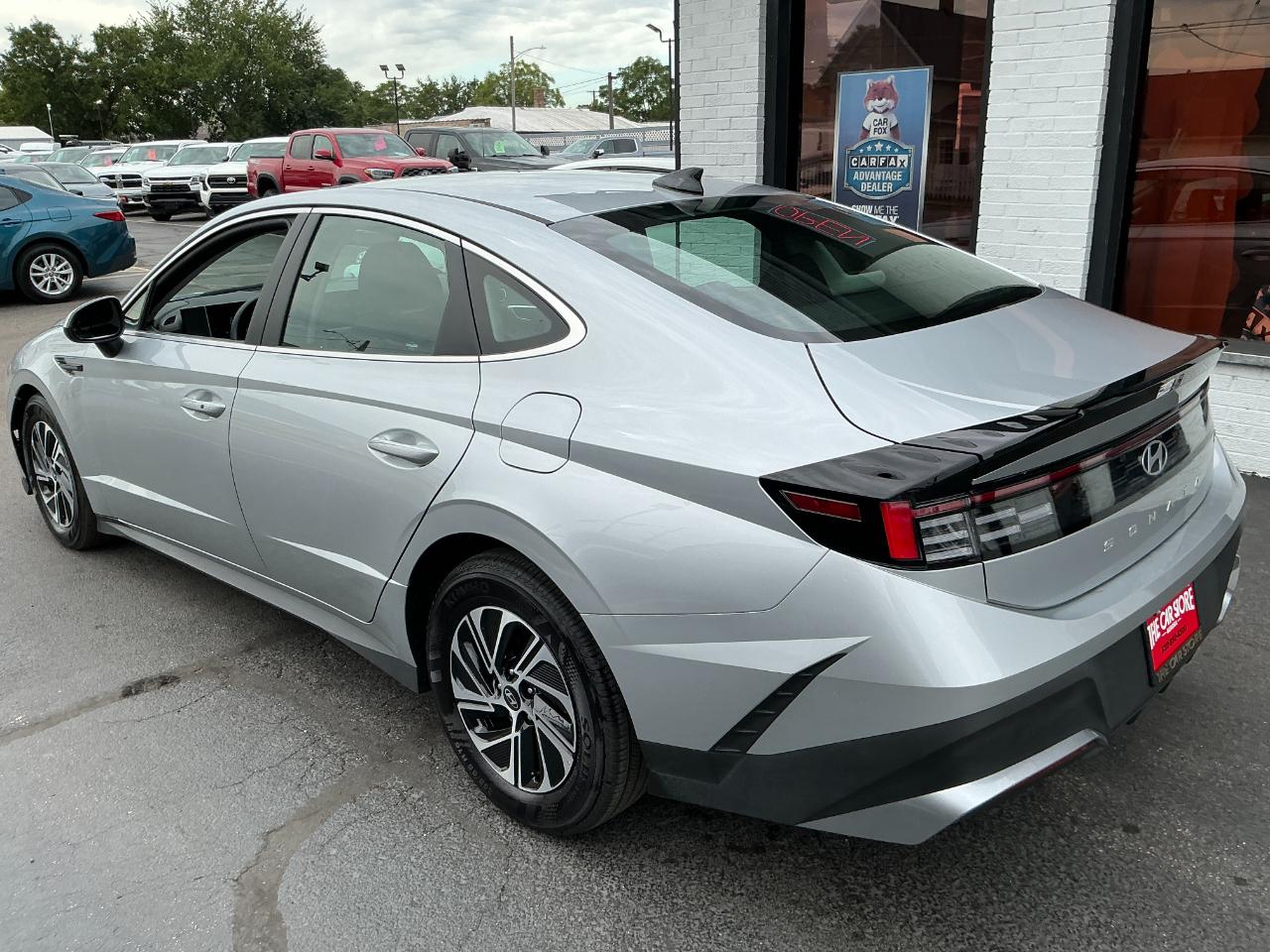 Hyundai Sonata Hybrid Blue FWD 2026