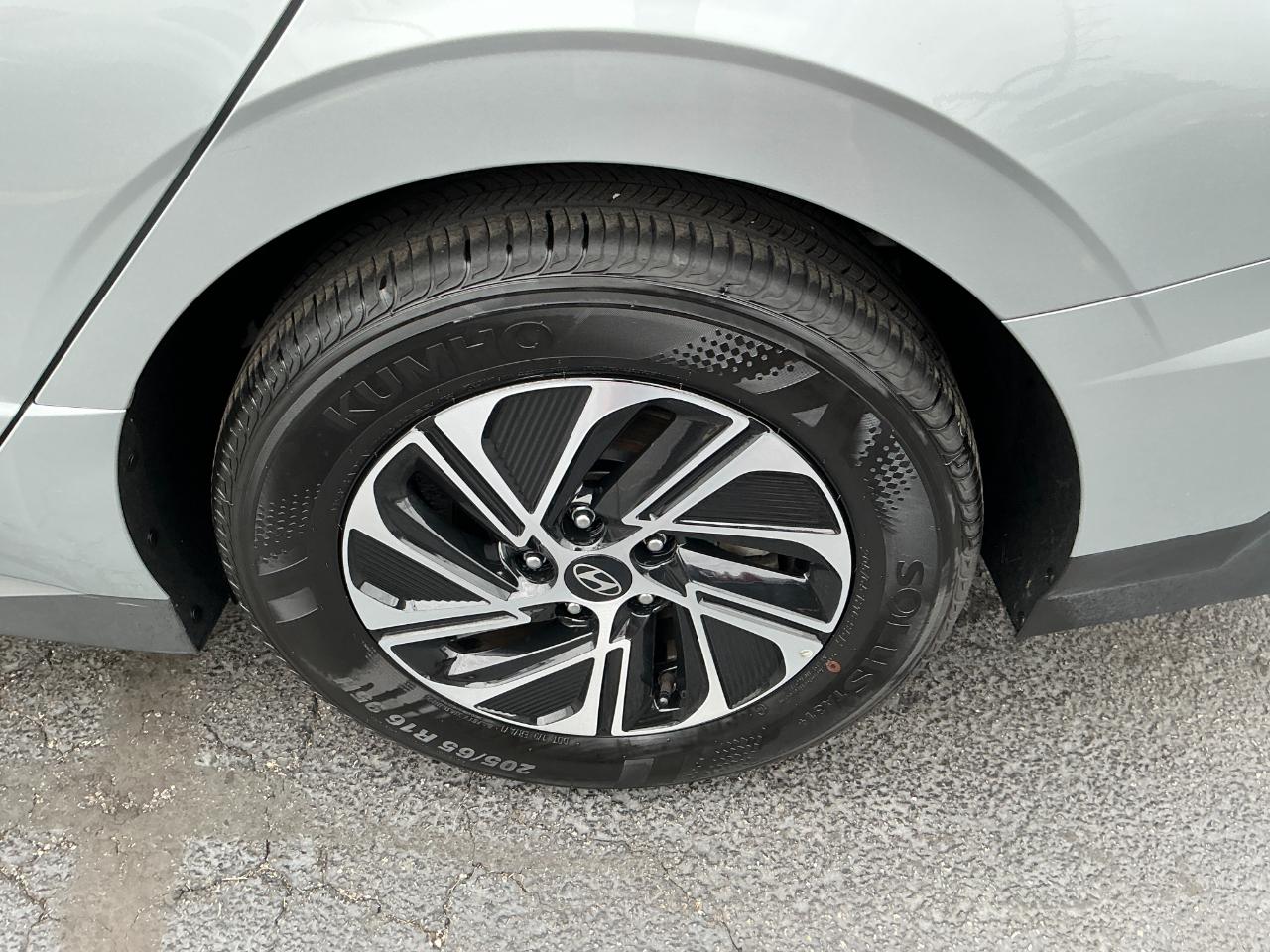 Hyundai Sonata Hybrid Blue FWD 2026