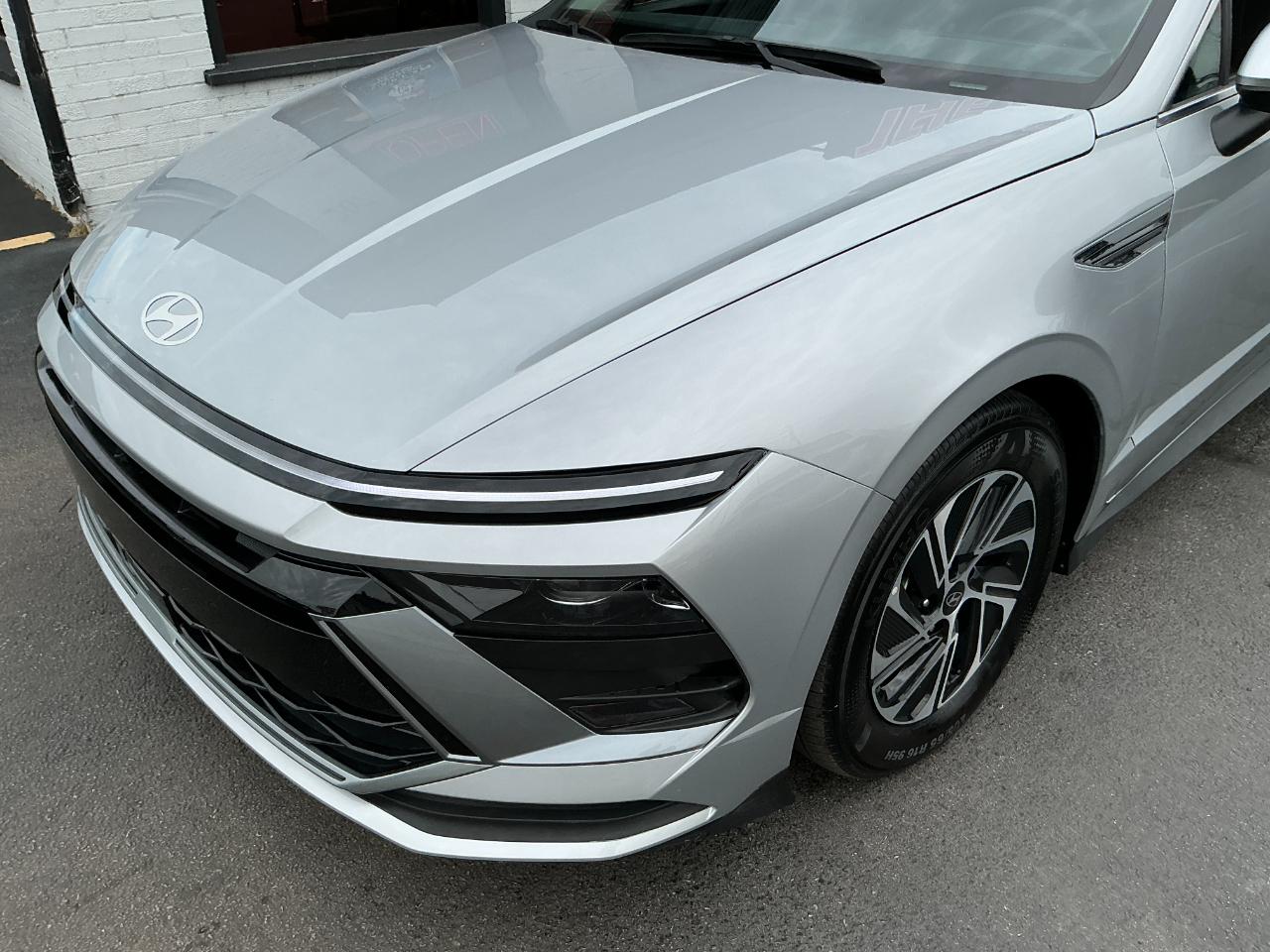 Hyundai Sonata Hybrid Blue FWD 2026