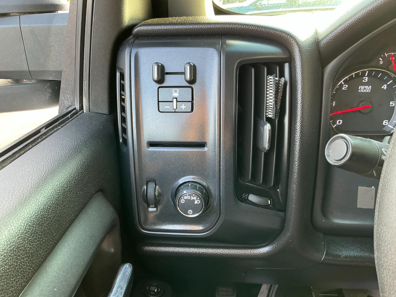Chevrolet Silverado 2500HD 4WD Double Cab 144.2" Work Truck 2019