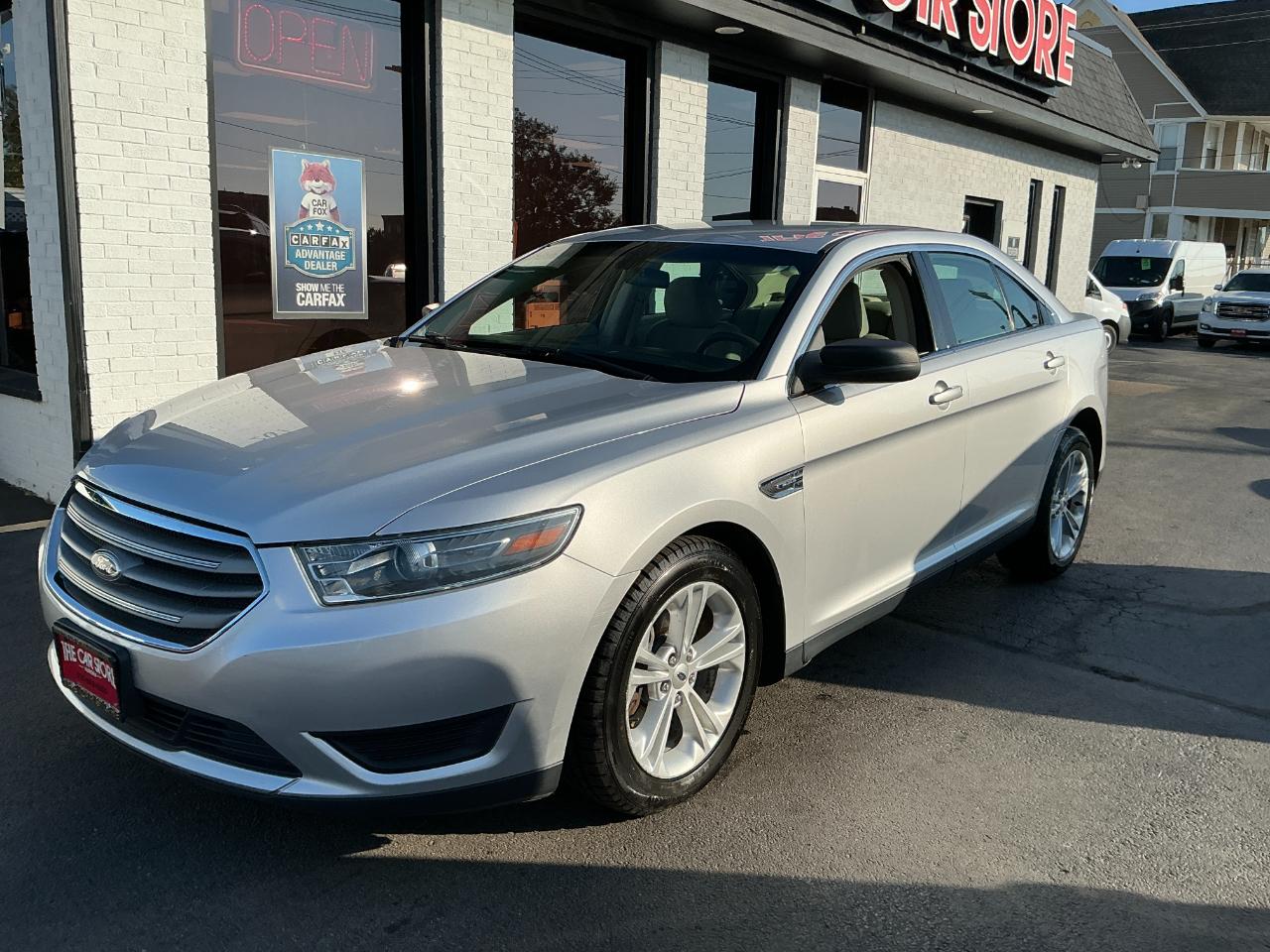 Ford Taurus SE FWD 2017