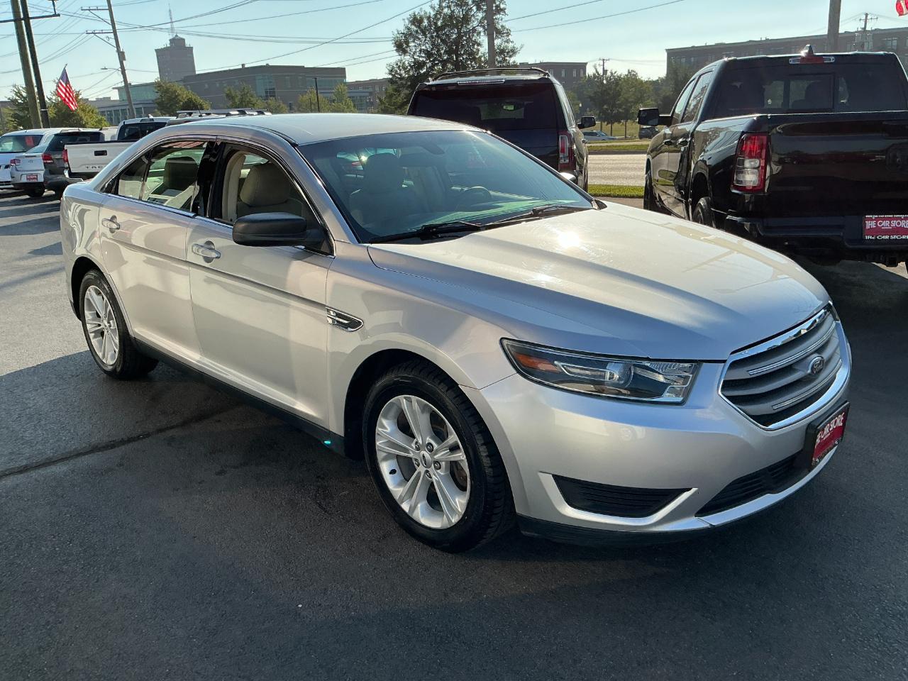 Ford Taurus SE FWD 2017