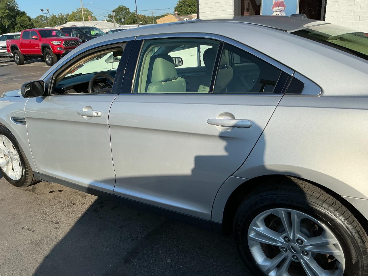 Ford Taurus SE FWD 2017