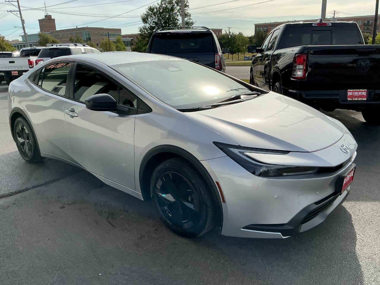 Toyota Prius LE (Natl) 2024
