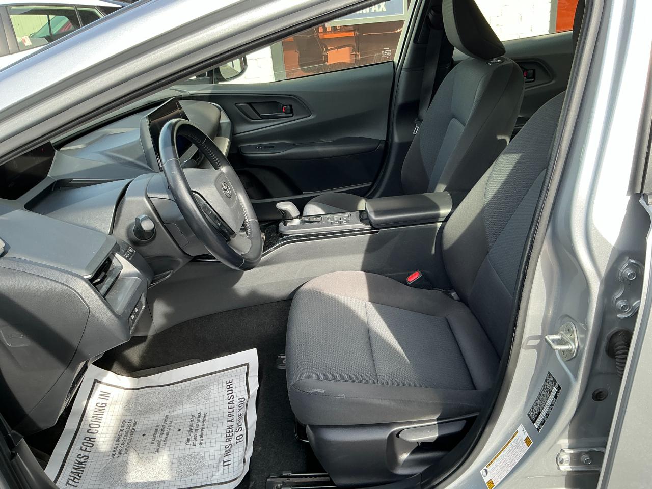 Toyota Prius LE (Natl) 2024