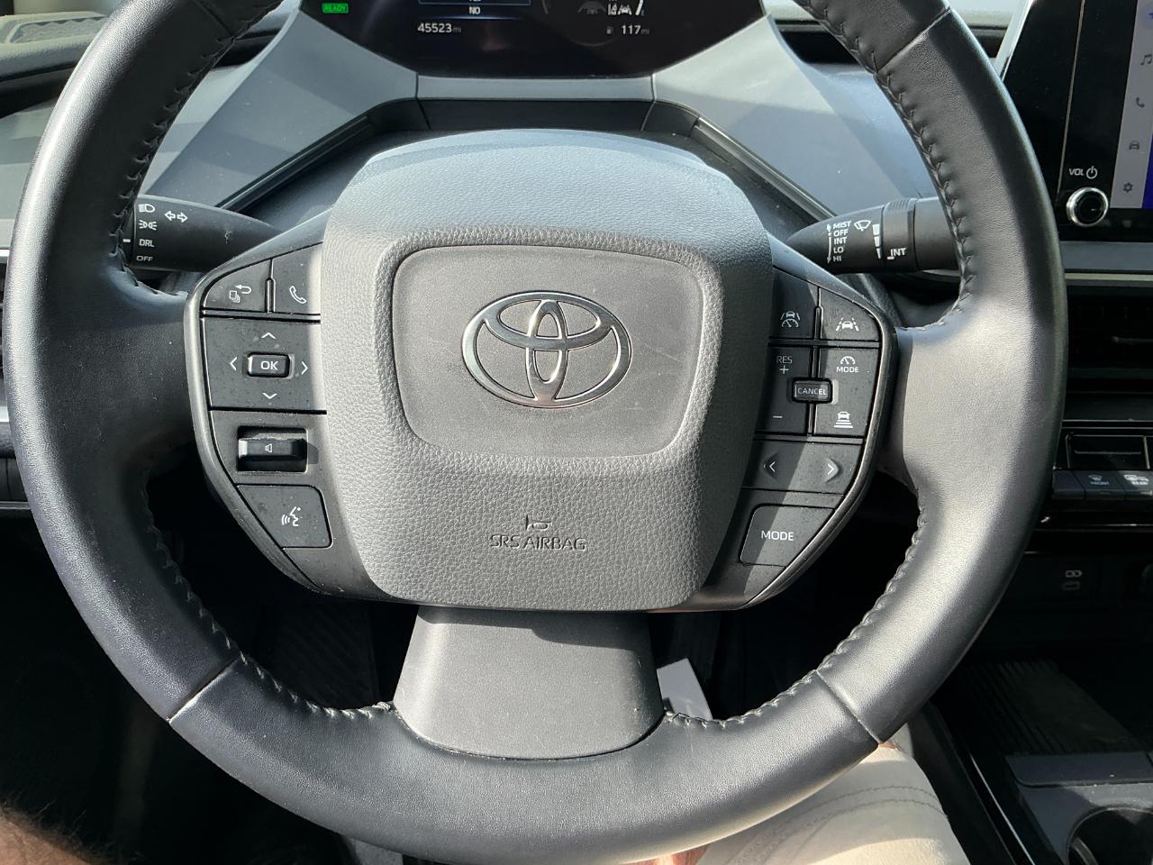 Toyota Prius LE (Natl) 2024