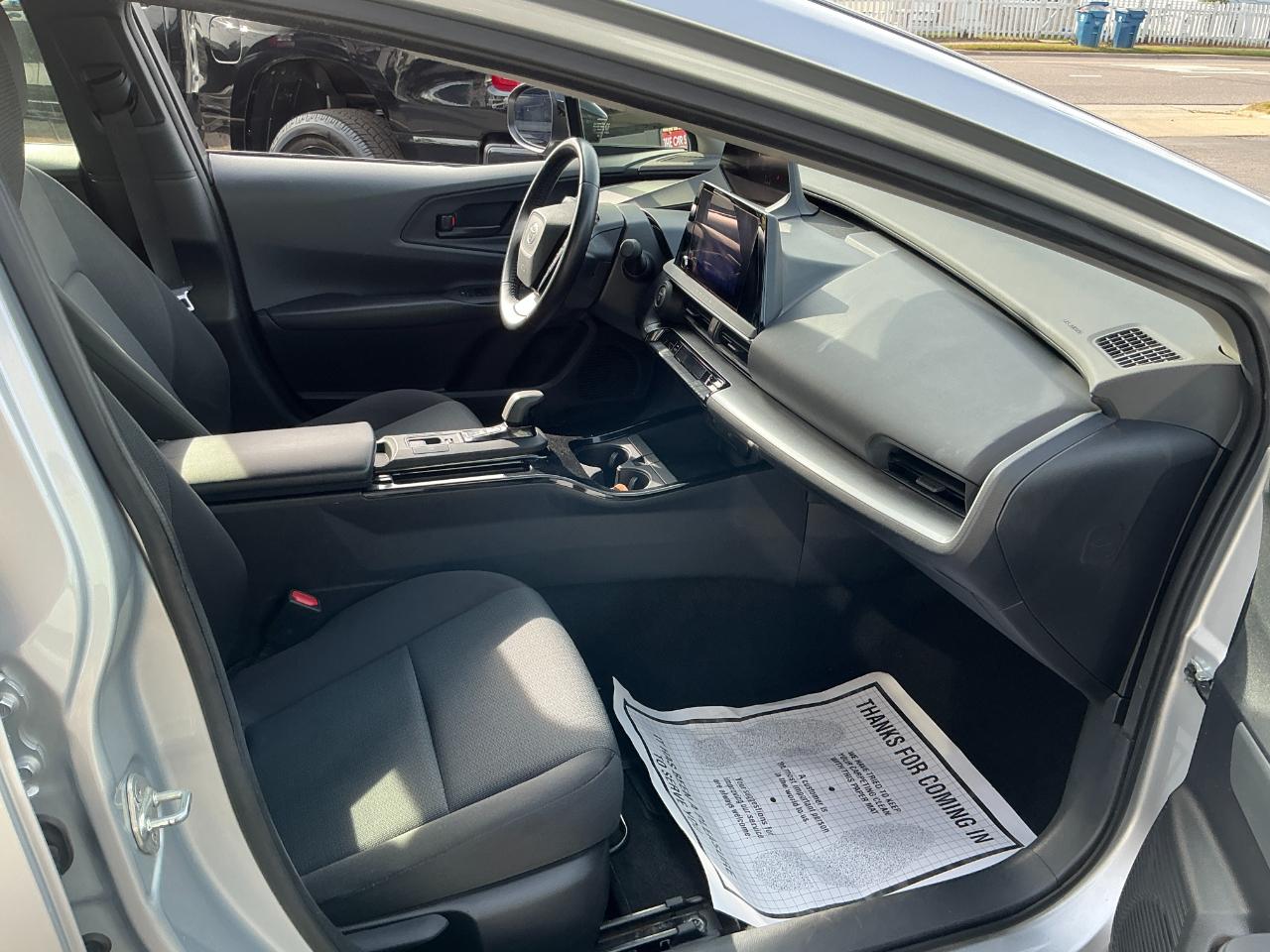 Toyota Prius LE (Natl) 2024