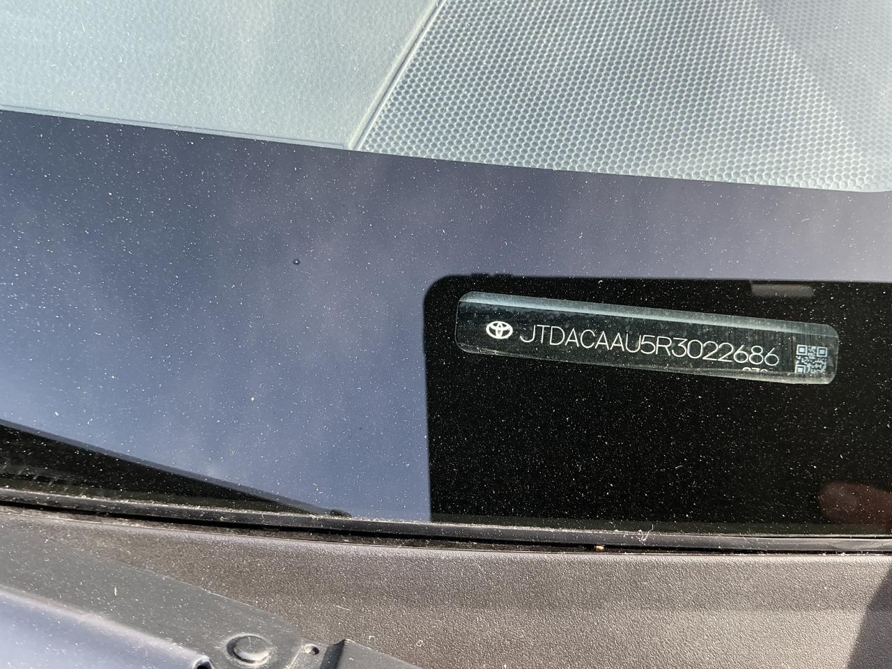 Toyota Prius LE (Natl) 2024