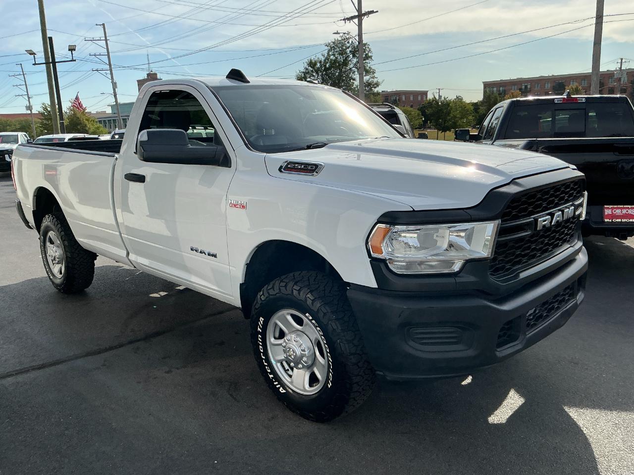 RAM 2500 Tradesman 4x4 Reg Cab 8' Box 2022