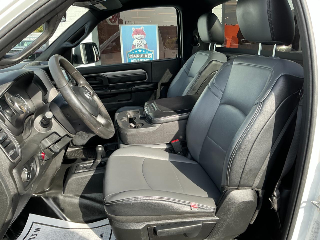 RAM 2500 Tradesman 4x4 Reg Cab 8' Box 2022