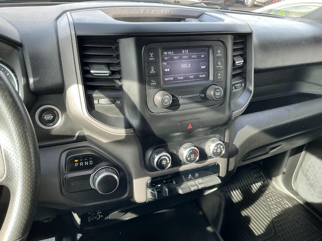 RAM 2500 Tradesman 4x4 Reg Cab 8' Box 2022