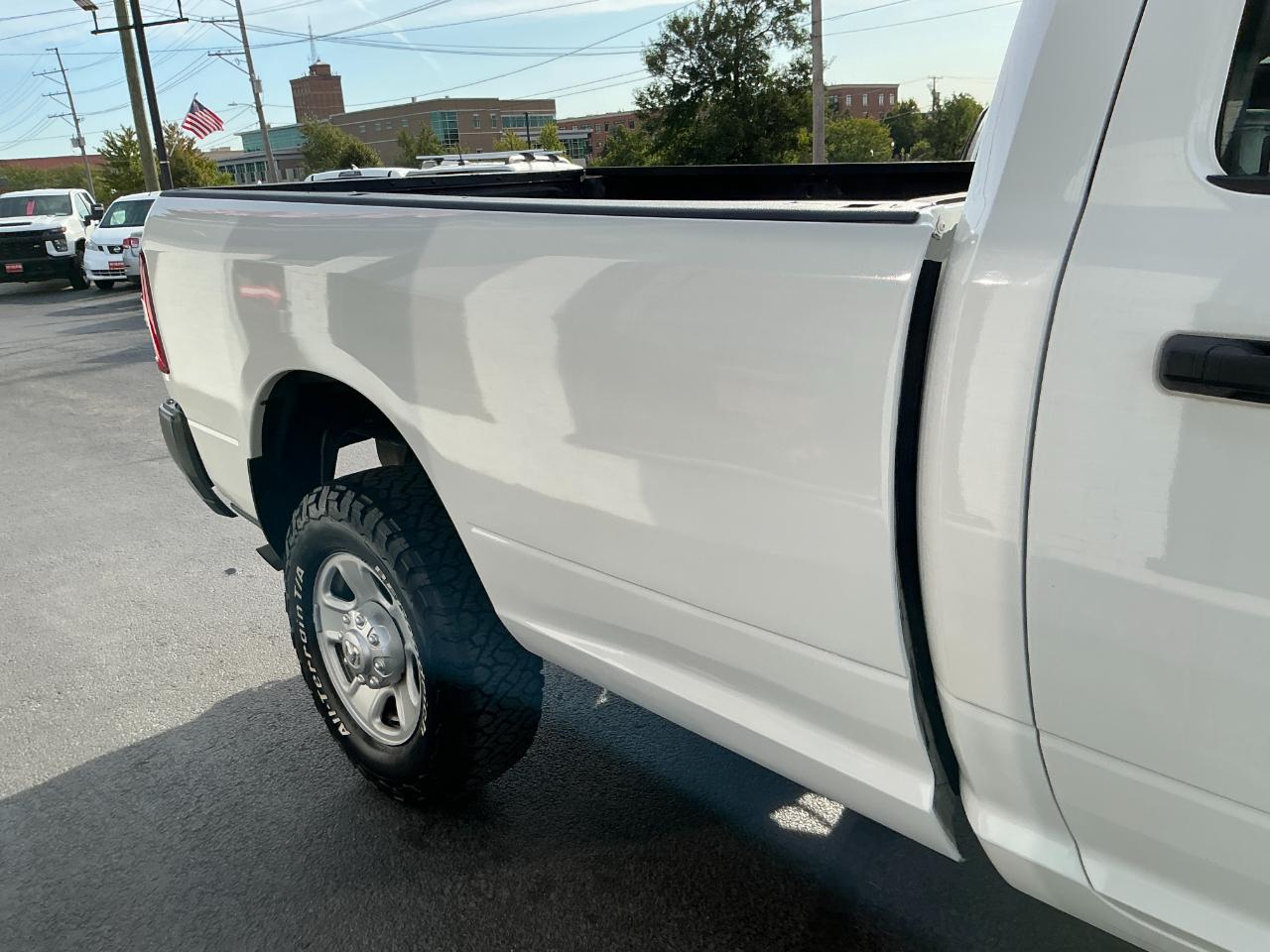 RAM 2500 Tradesman 4x4 Reg Cab 8' Box 2022