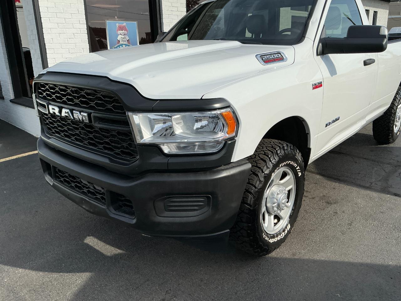 RAM 2500 Tradesman 4x4 Reg Cab 8' Box 2022