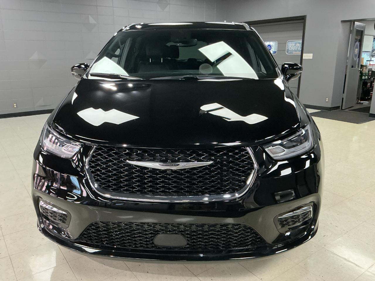 Chrysler Pacifica Select FWD 2026