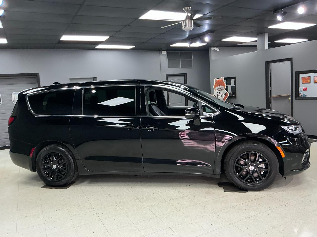 Chrysler Pacifica Select FWD 2026