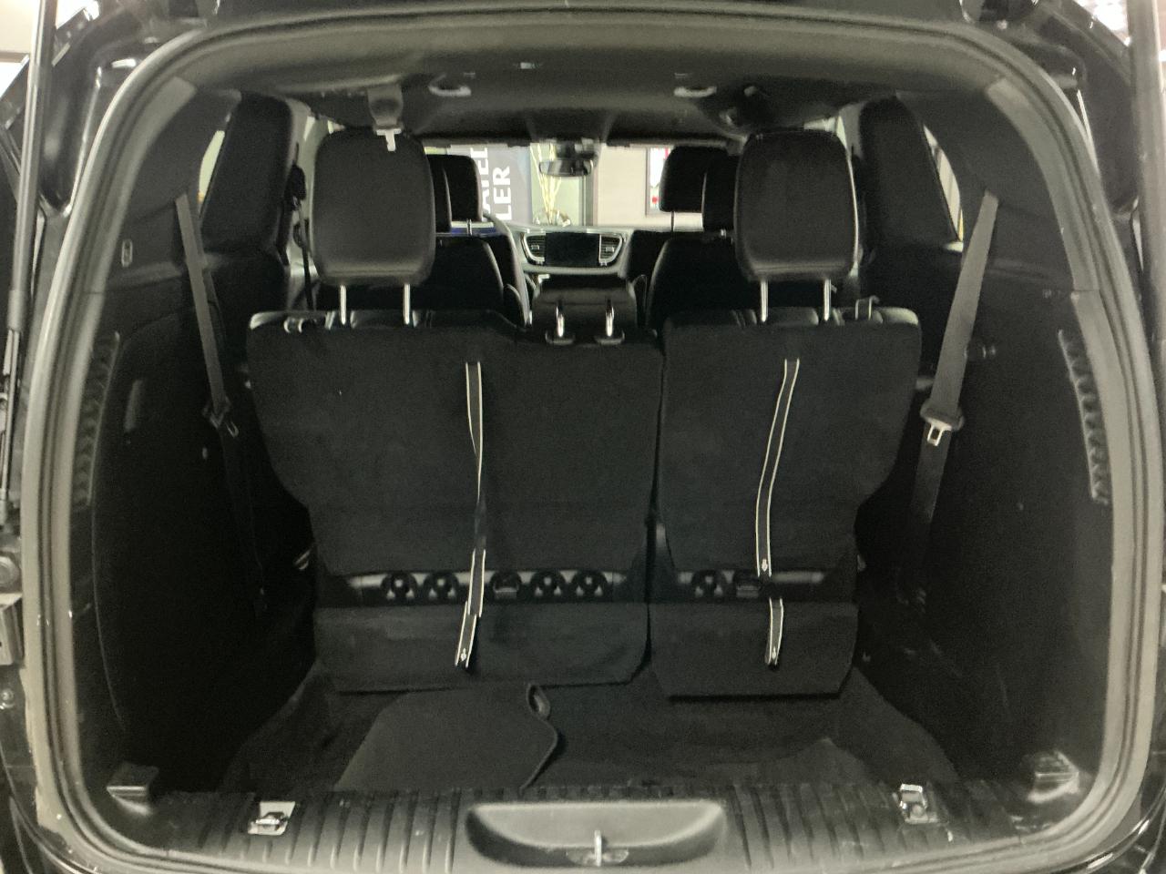 Chrysler Pacifica Select FWD 2026