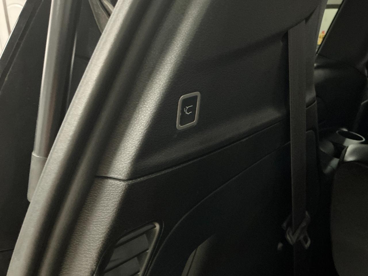Chrysler Pacifica Select FWD 2026