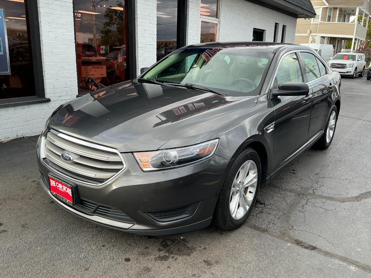 Ford Taurus SE FWD 2017