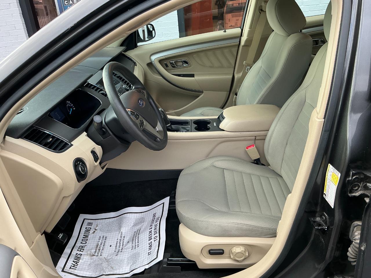 Ford Taurus SE FWD 2017
