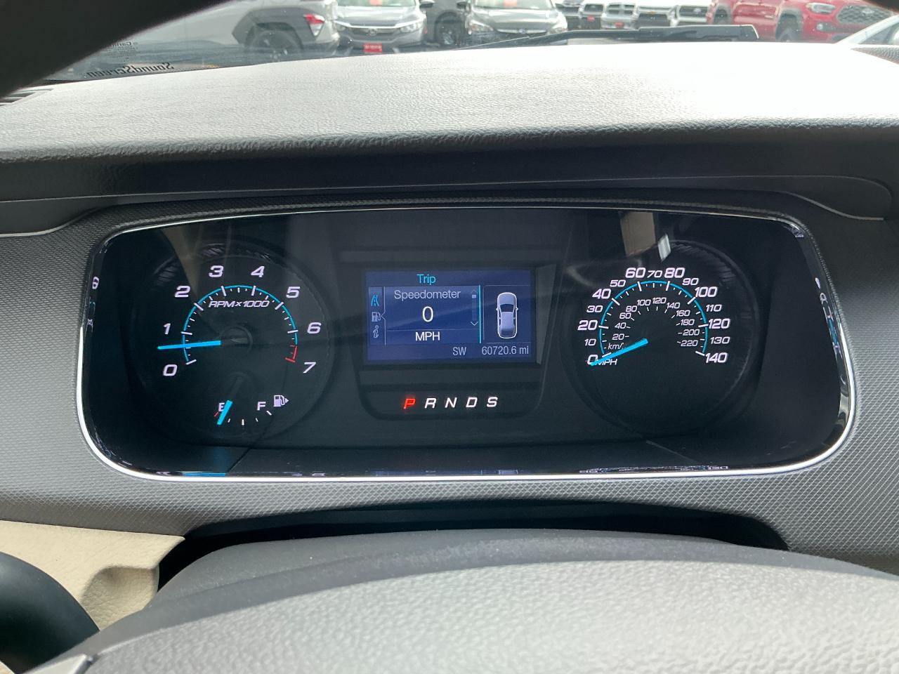 Ford Taurus SE FWD 2017
