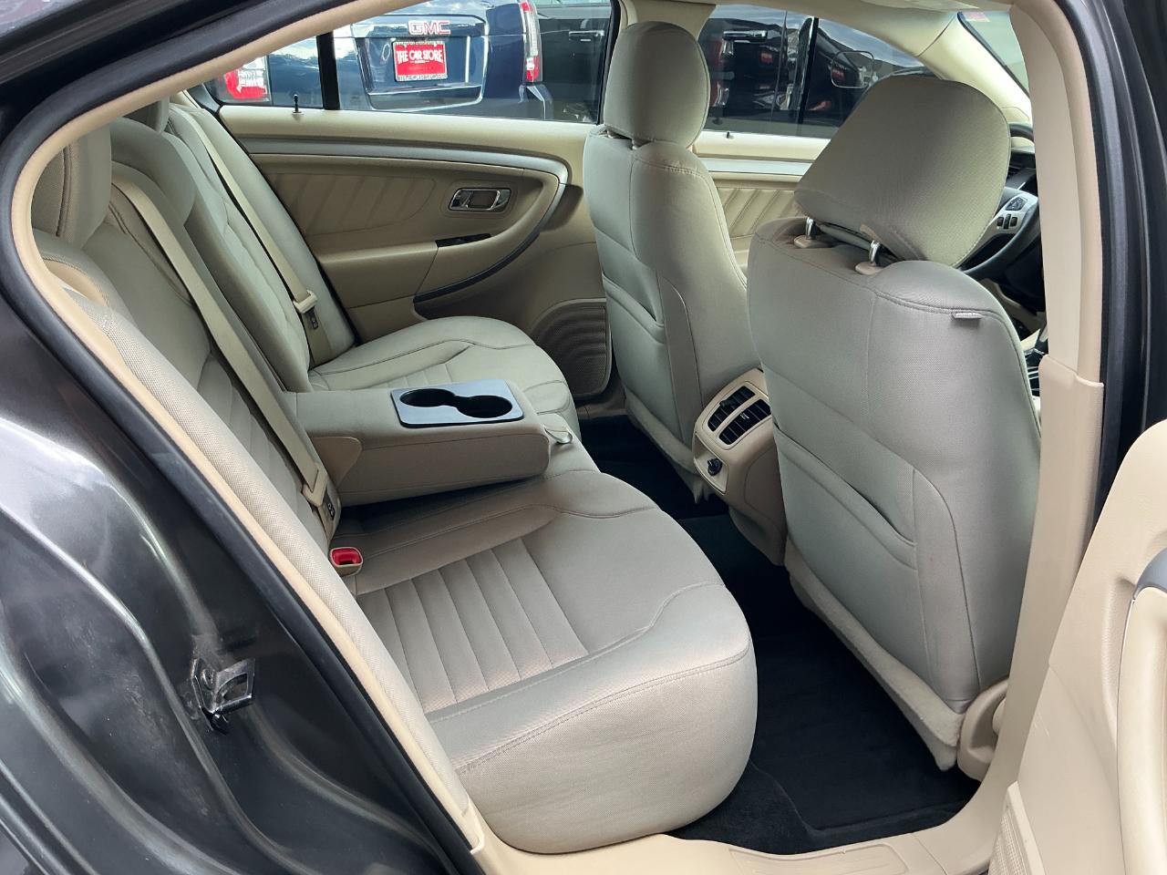 Ford Taurus SE FWD 2017