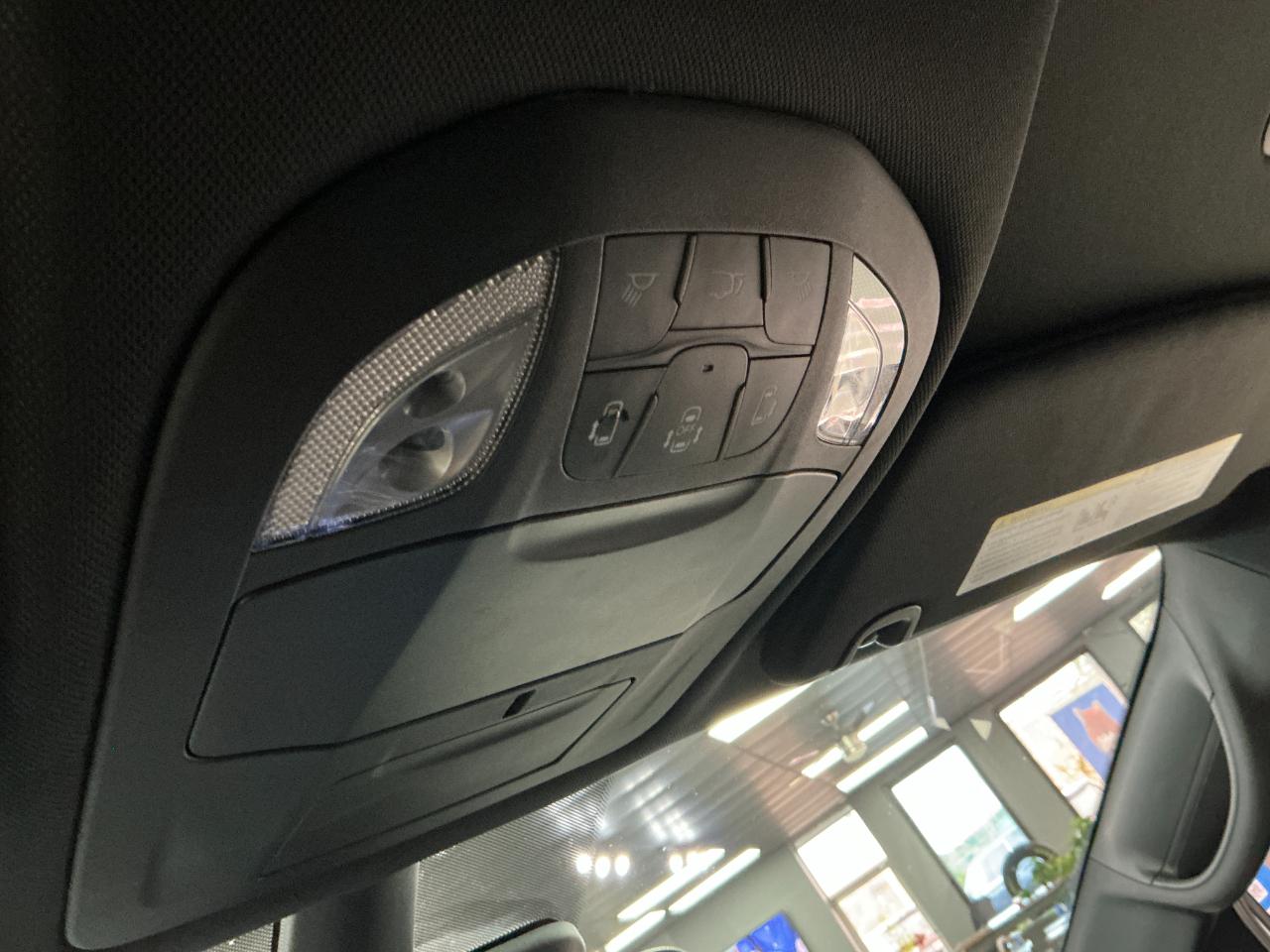 Chrysler Pacifica Select FWD 2025