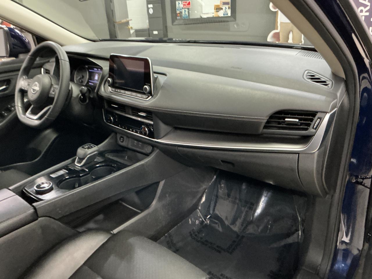Nissan Rogue AWD SV 2024