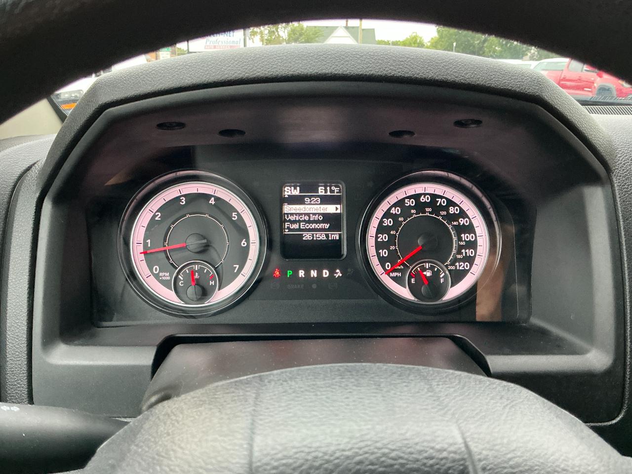 RAM 1500 Classic Tradesman 4x4 Crew Cab 5'7" Box 2023