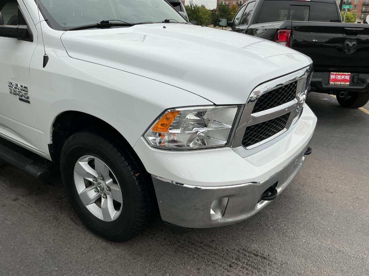 RAM 1500 Classic Tradesman 4x4 Crew Cab 5'7" Box 2023