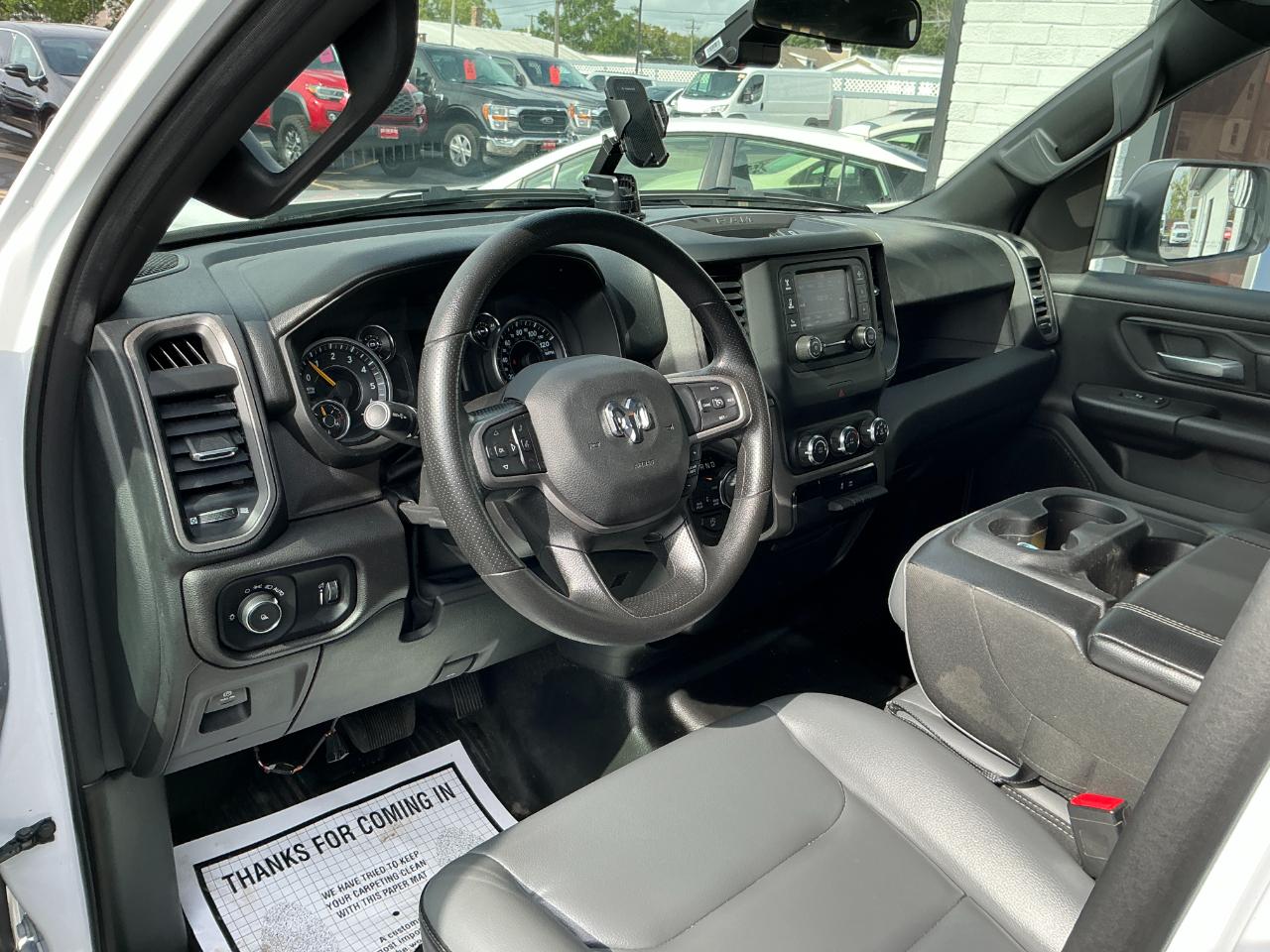 RAM 1500 Tradesman 4x4 Crew Cab 6'4" Box 2022