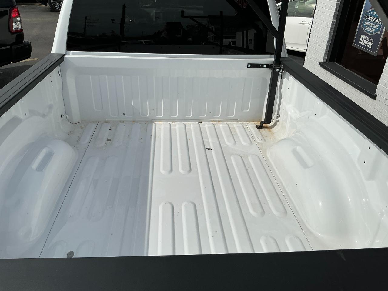 RAM 1500 Tradesman 4x4 Crew Cab 6'4" Box 2022