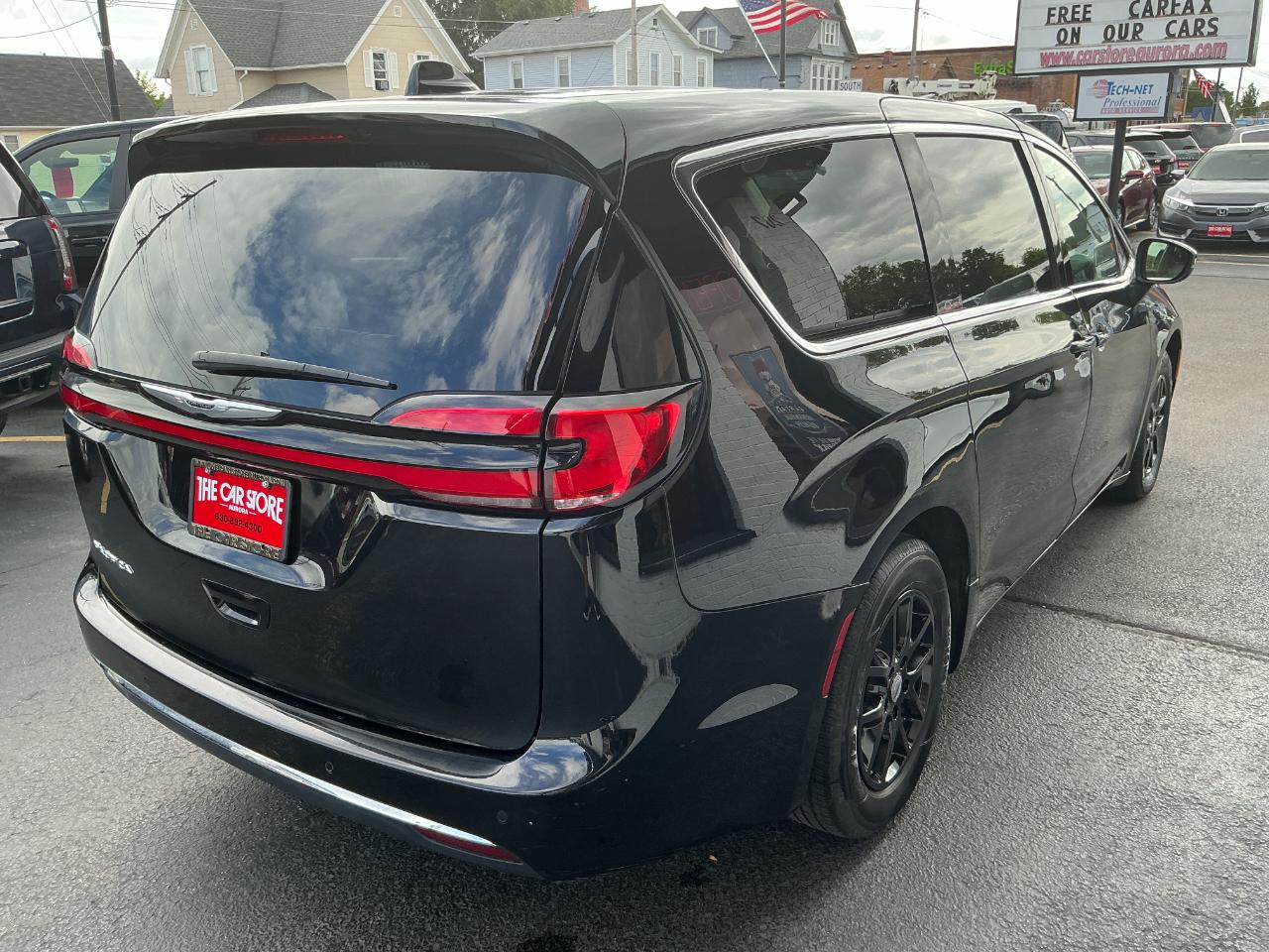 Chrysler Pacifica Touring L FWD 2023
