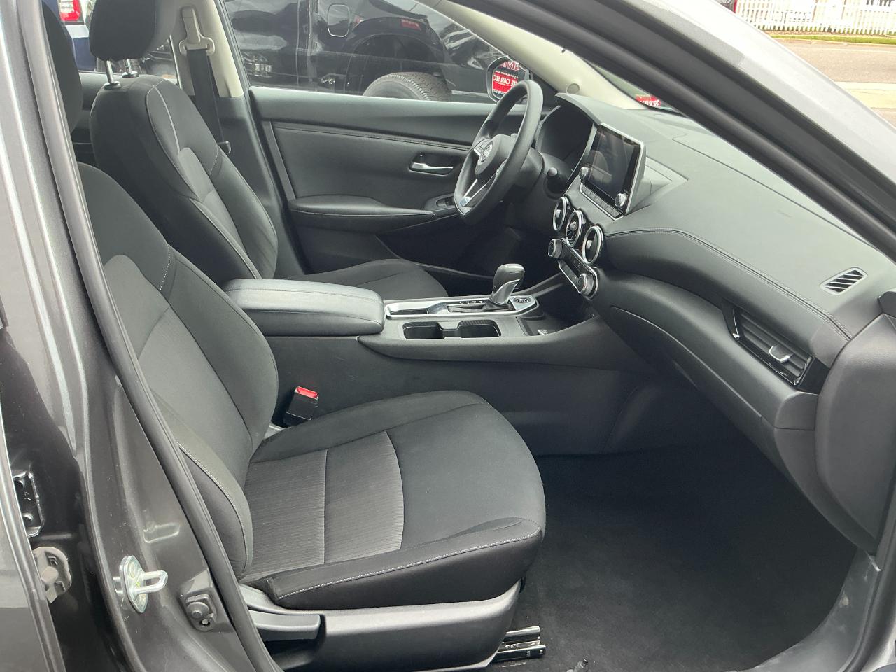 Nissan Sentra SV CVT 2025