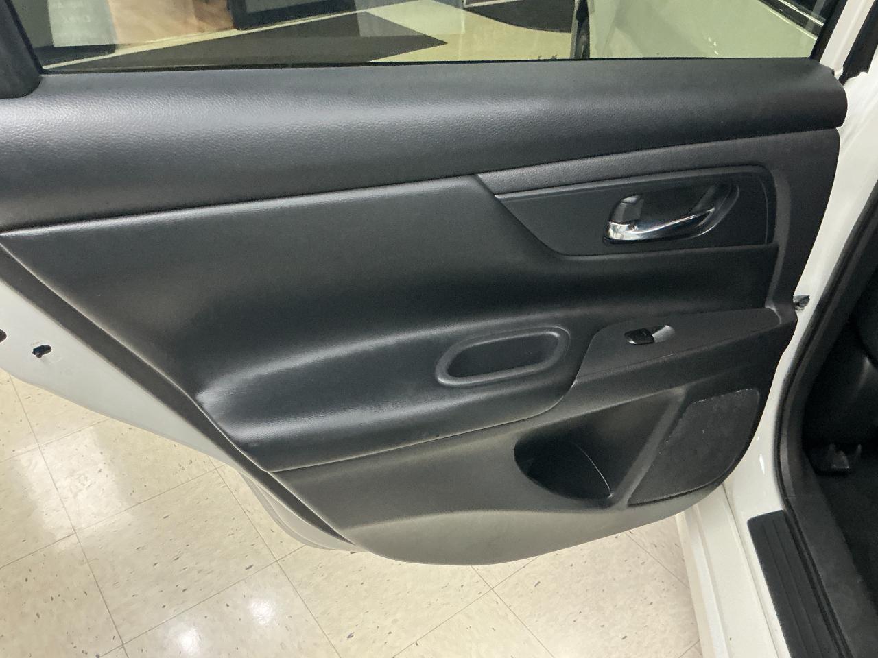 Nissan Altima 2.5 S Sedan 2017