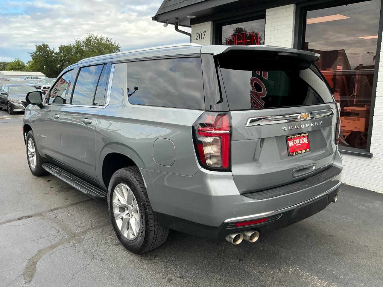 Chevrolet Suburban 4WD 4dr Premier 2023