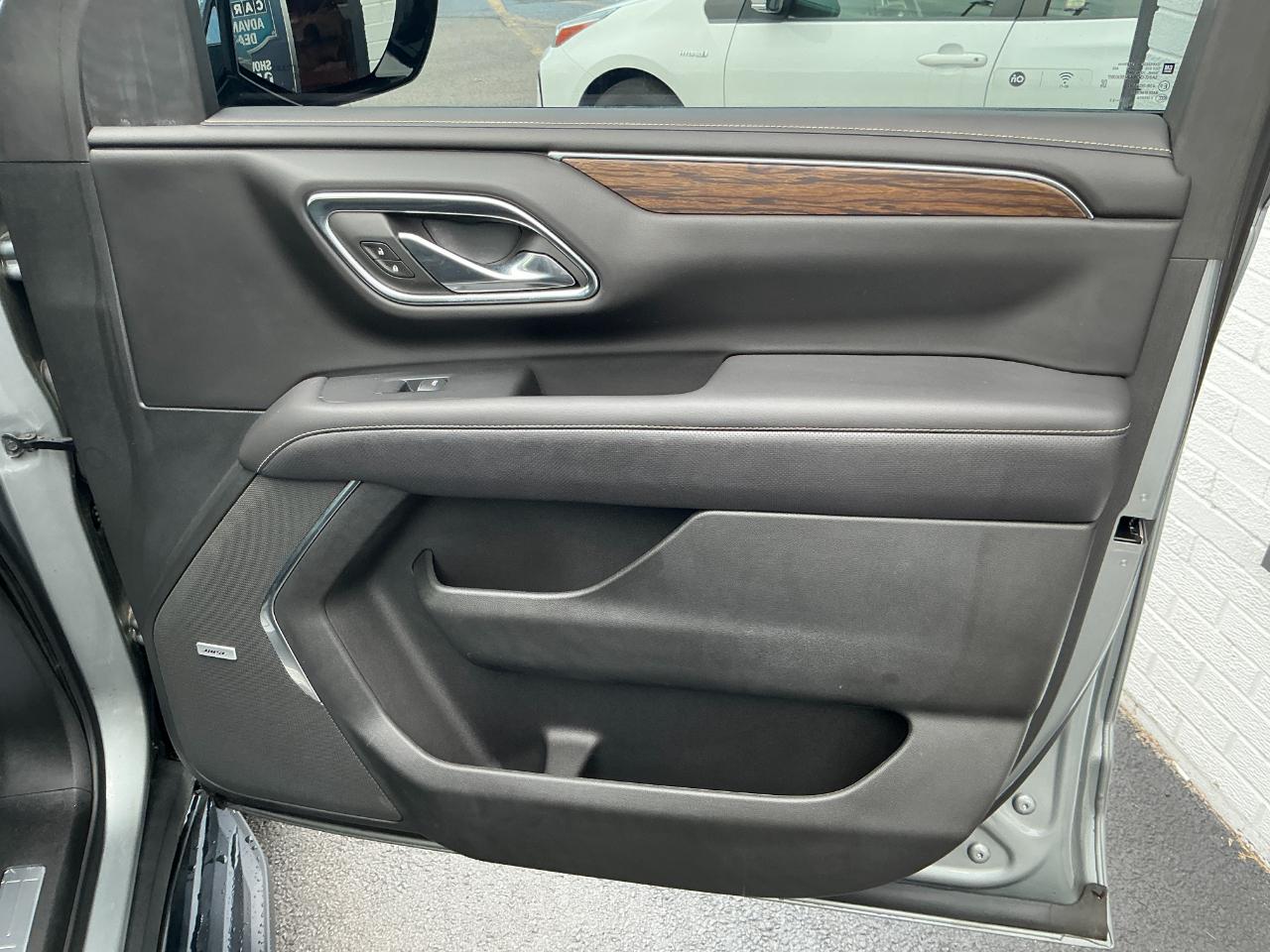 Chevrolet Suburban 4WD 4dr Premier 2023