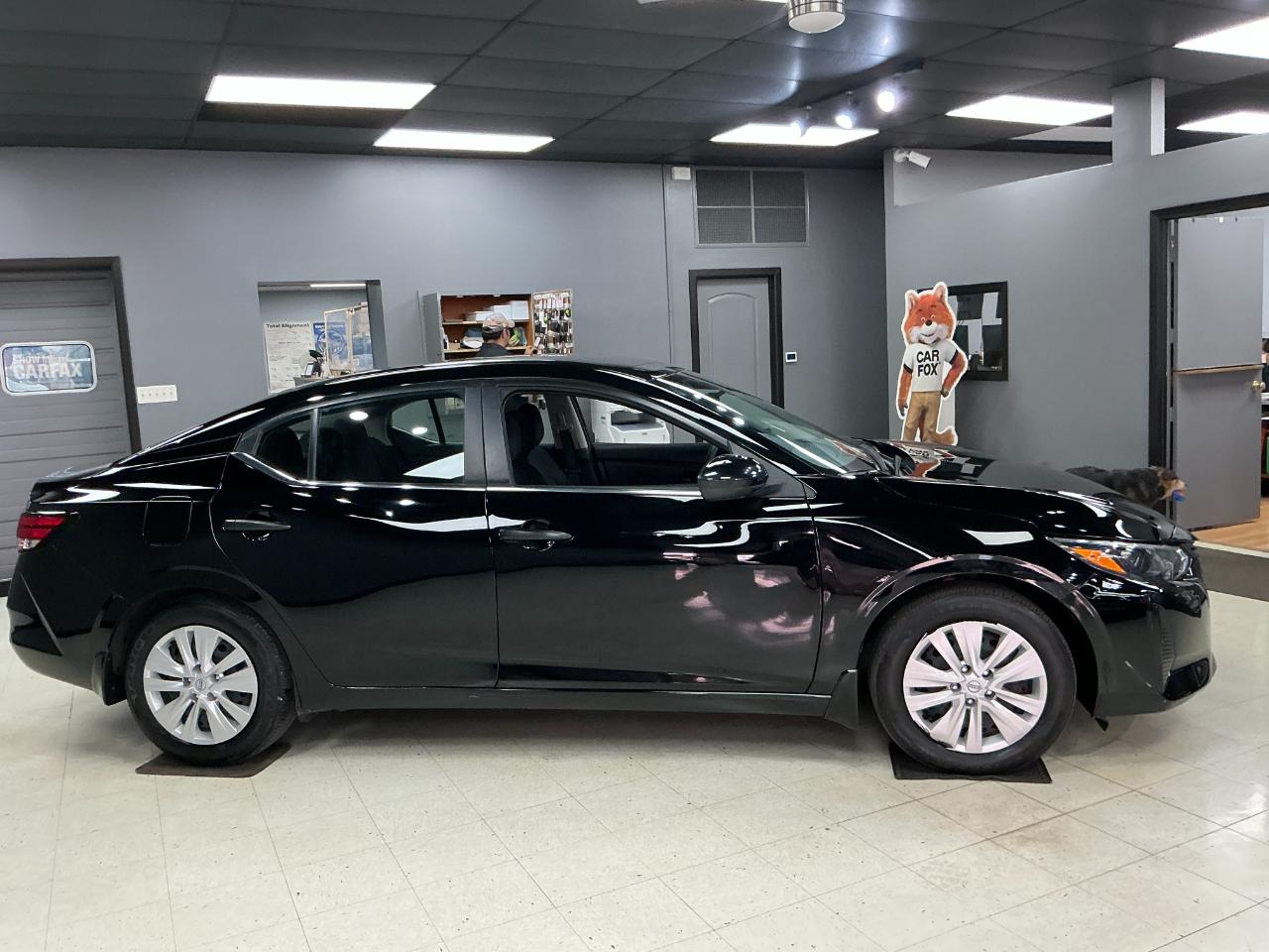 Nissan Sentra S CVT 2025