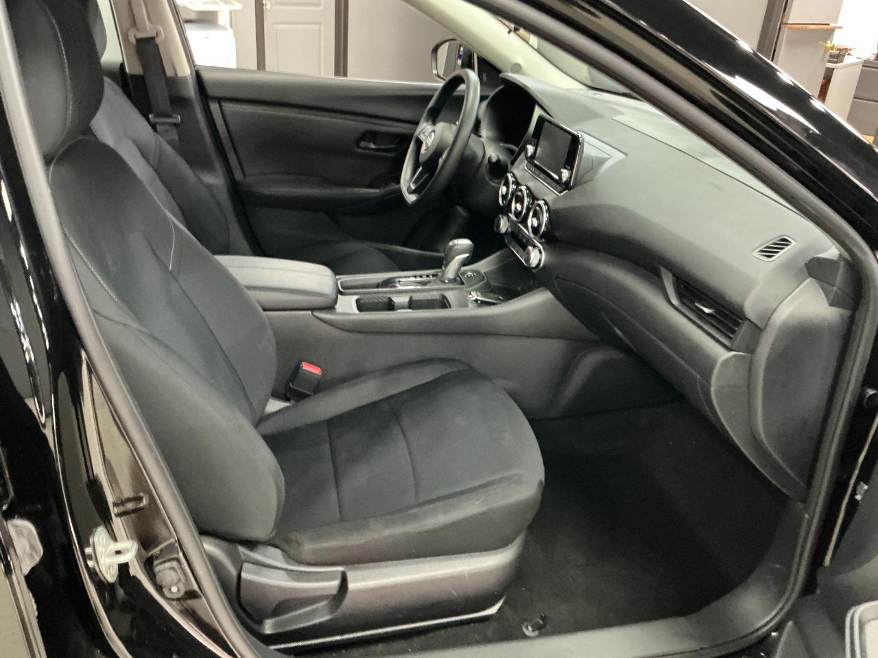 Nissan Sentra S CVT 2025