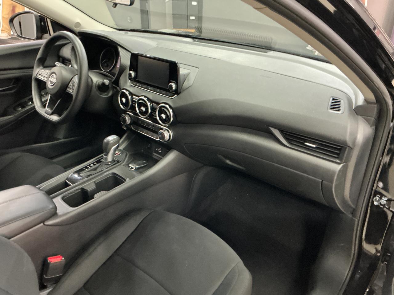 Nissan Sentra S CVT 2025