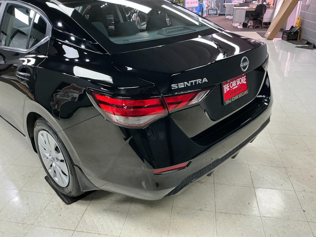 Nissan Sentra S CVT 2025